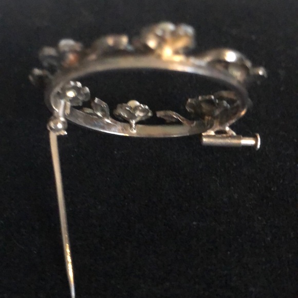 Antique Pearl Silver Pin - Picture 6 of 8